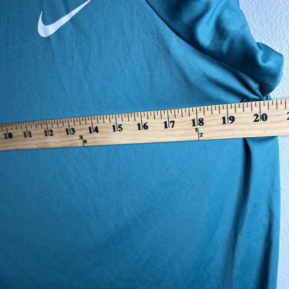 Nike Swim Mens Dri-FIT Short Sleeve Performance Rash Guard Shirt Teal NESSA586 M